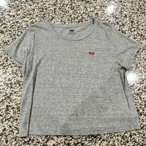 Women’s Levi’s Tee